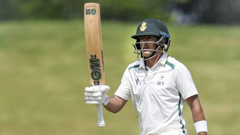 South Africa A tame Lions with two sessions to spare | کرکٹ میچ کی تفصیل