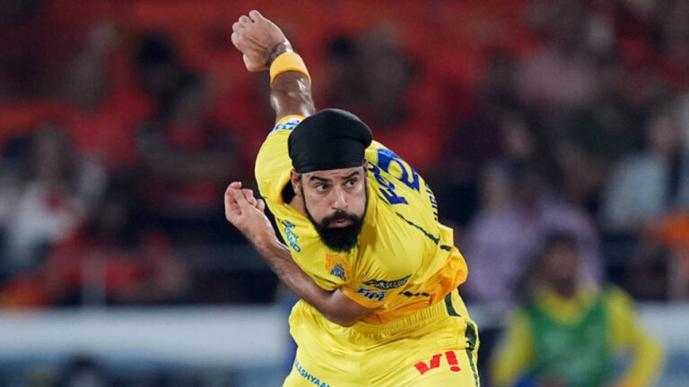 IPL: چنئی سپر کنگز کا گجرات ٹائٹنز کے خلاف بولنگ کا فیصلہ، اہم تبدیلیاں