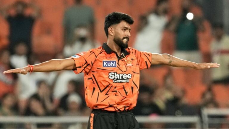 ‘A brand to admire but it comes at a cost’ – Moody wants SRH to invest in bowler – آئی پی ایل 2026: سن رائزرز حیدرآباد کی بیٹنگ جارحیت اور بولنگ کے مسائل