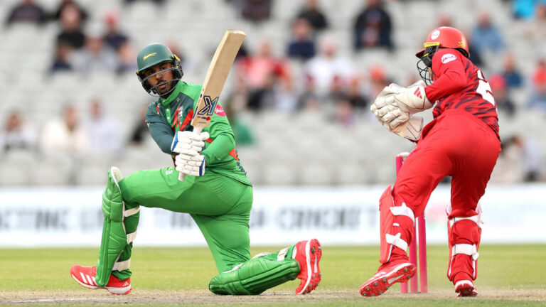 Leicestershire sneak home after Budinger injured in horror collision – وائٹلٹی بلاسٹ: لیسٹر شائر کی سنسنی خیز فتح، سول بوڈنگر کے خوفناک حادثے سے میچ متاثر