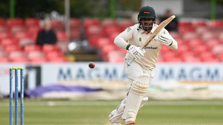 Rehan, Kelly centuries put Leicestershire in commanding position – کاؤنٹی چیمپئن شپ