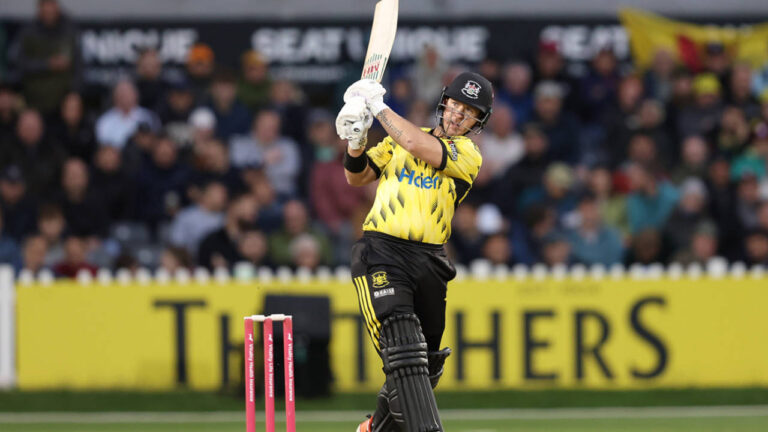 D’Arcy Short fifty consigns Somerset to a third straight defeat – گلوسٹر شائر کی سمرسیٹ پر شاندار فتح