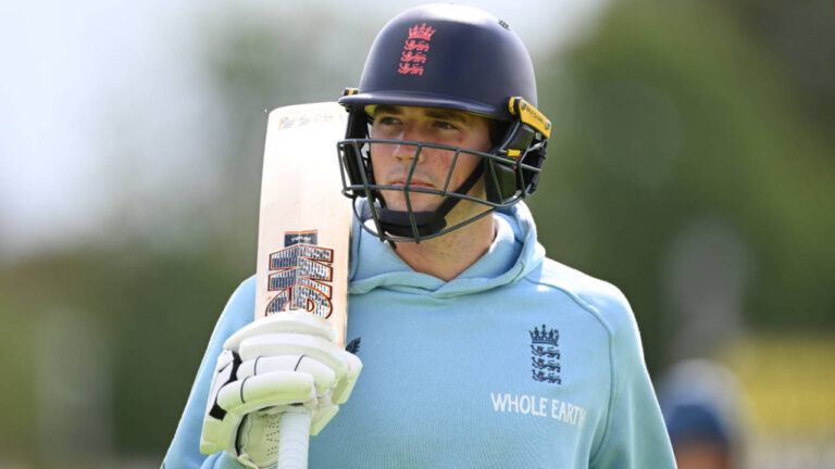 James Coles wins maiden England call-up for India T20Is – جیمز کولز کو بھارت کے خلاف ٹی ٹوئنٹی سیریز کے لیے انگلینڈ کی ٹیم میں پہلی بار شامل کر لیا گیا