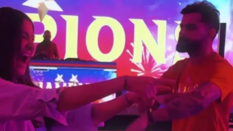 Jaw-Dropping Moves: Virat Kohli’s Dance Wows Anushka Sharma and Fans – RCB کی تاریخی فتح کے بعد جشن
